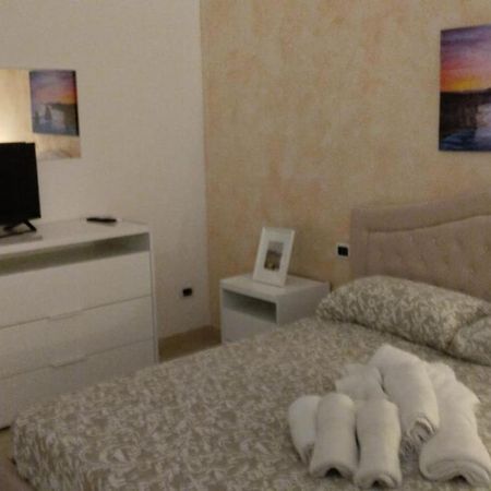 La Casa Di Elisa Appartement Bari Buitenkant foto